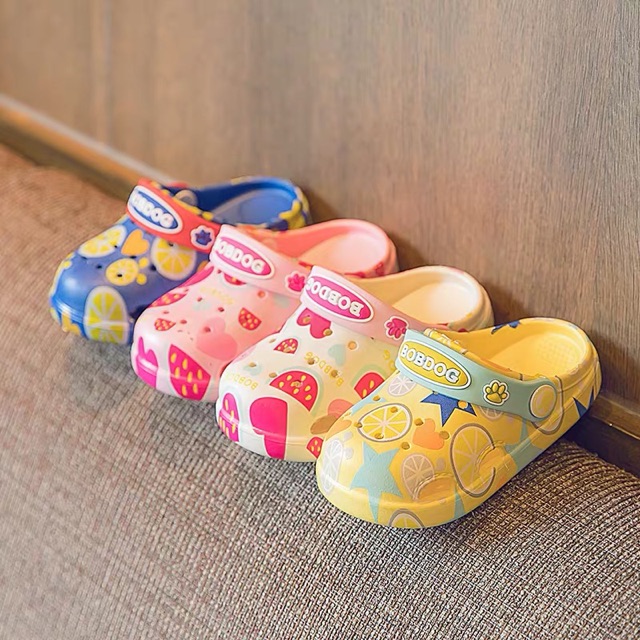 Dép Sục Cho Bé Siêu Nhẹ Bobdog Thời Trang Trẻ Em Hình Hoa Quả Êm Chân Có Quai Hậu - Sb3