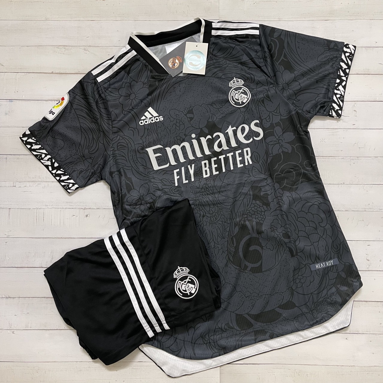 Áo quần bóng đá Câu Lạc Bộ Real Madrid  -Mùa Giải Mới-Chất Polyeste Thái Cao Cấp-Mẫu Mùa Giải Mới- Siêu Thoáng,Siêu Bền,Thoáng mát