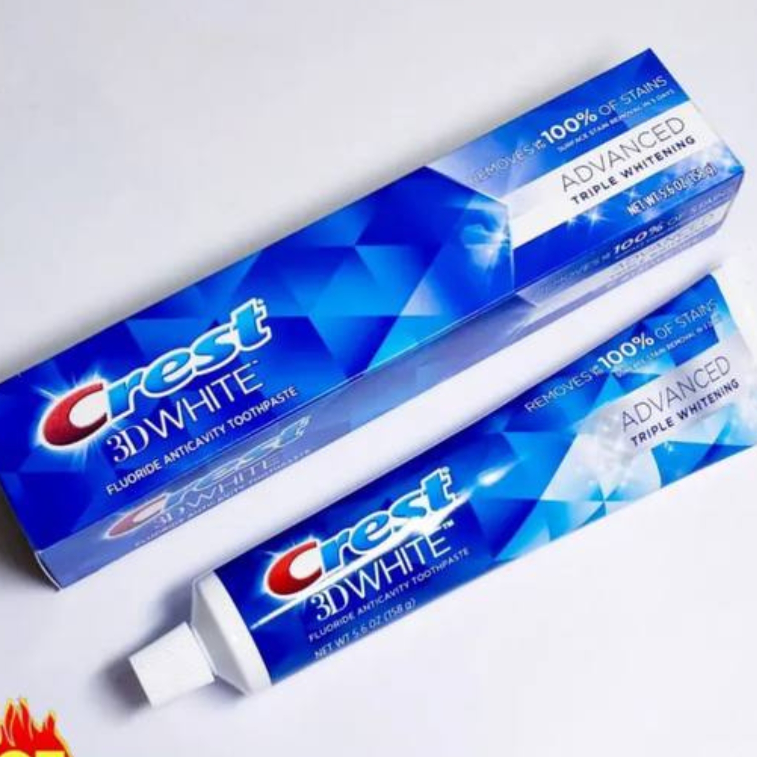 Kem đánh răng Crest 3D White Advance 147gr Hàng USA răng trắng hơi thở thơm mát