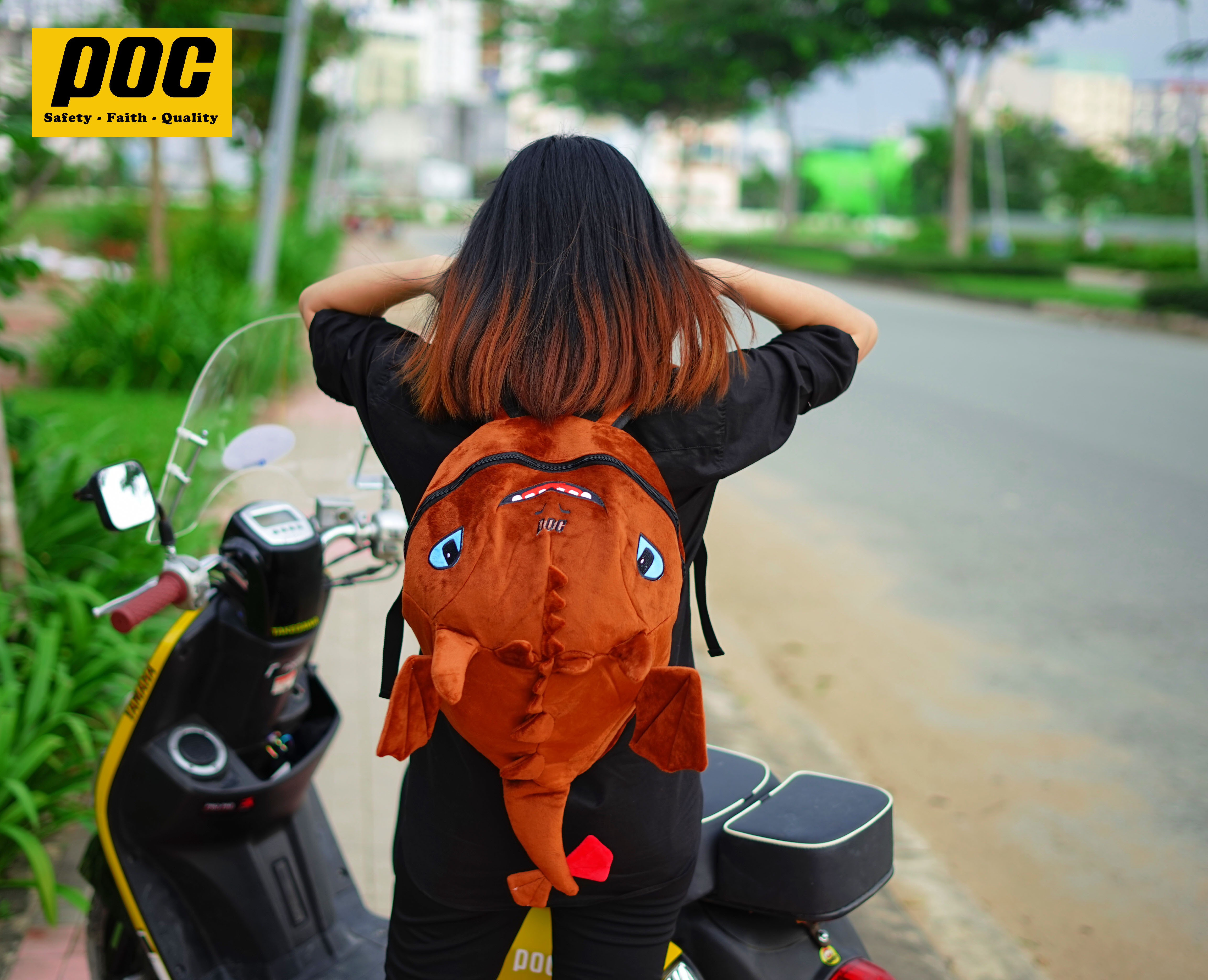 Balo khủng long size lớn vải nhung kute đáng yêu và có đủ màu sắc