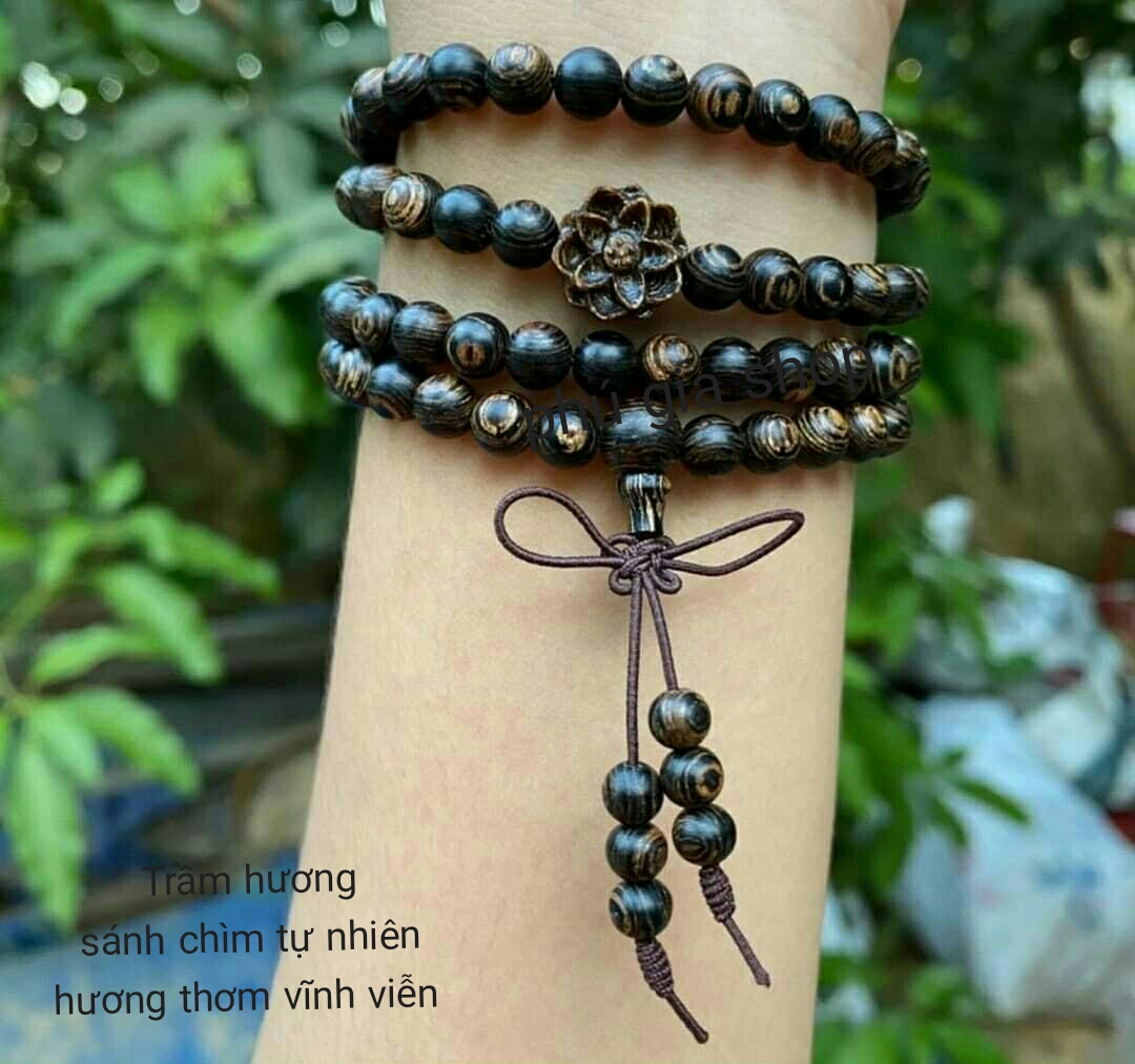 Vòng tay gỗ trầm hương mix hoa sen trầm hương sánh chìm thiên nhiên+bảo hành sản phẩm và hương thơm vĩnh viễn
