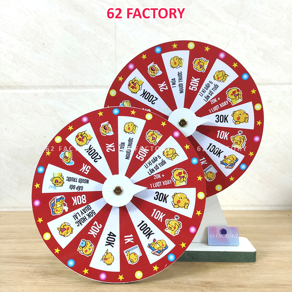 Vòng quay lì xì 16 ô hot trend 2026 trắng đỏ bằng gỗ MDF chống nước an toàn