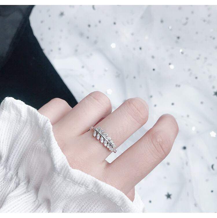 Nhẫn lá nguyệt quế BẠC TA cao cấp