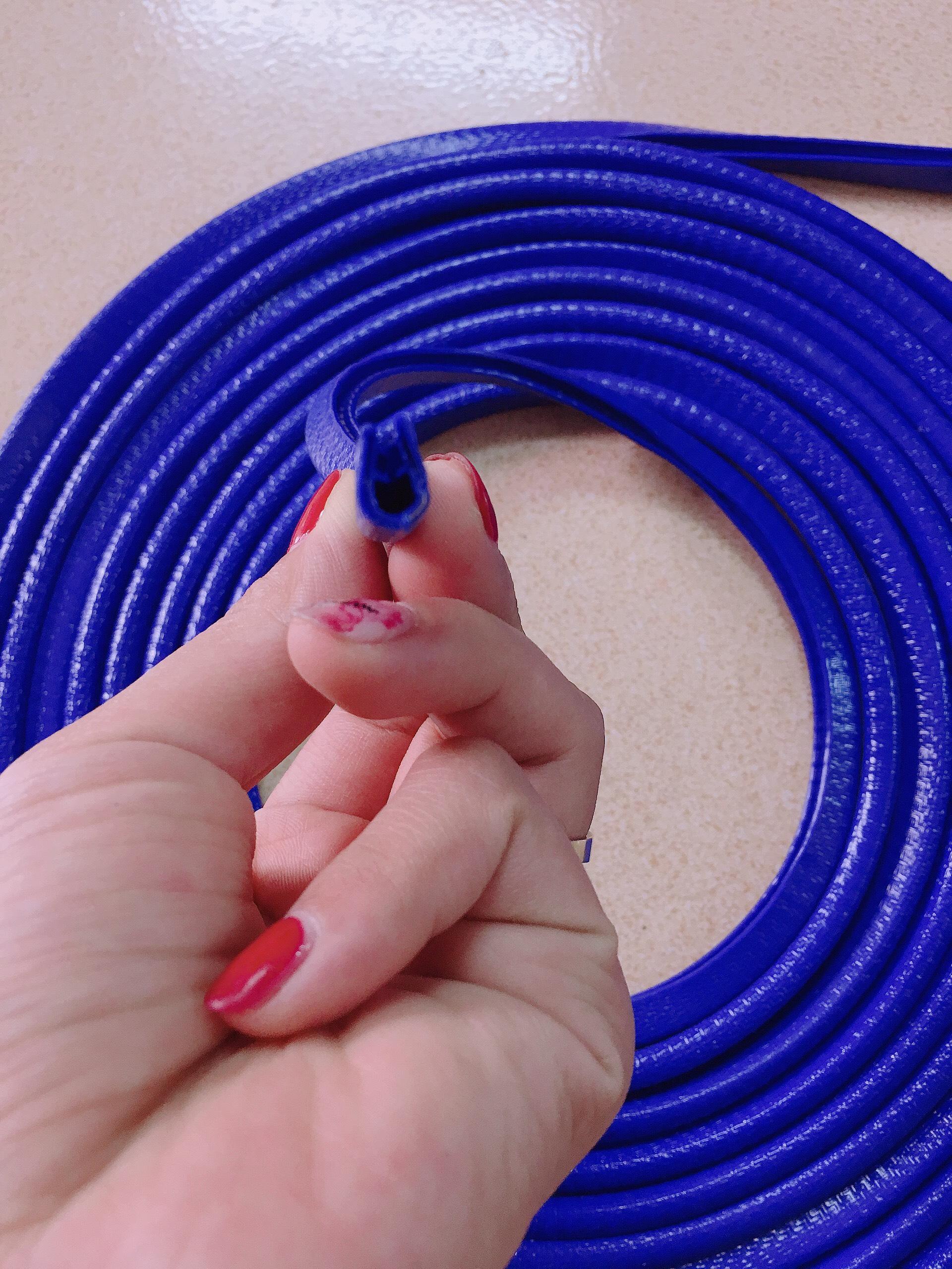 [HCM]Gioăng cao su chữ U lõi thép nẹp viền cửa xe ô tô cuộn 5m màu xanh