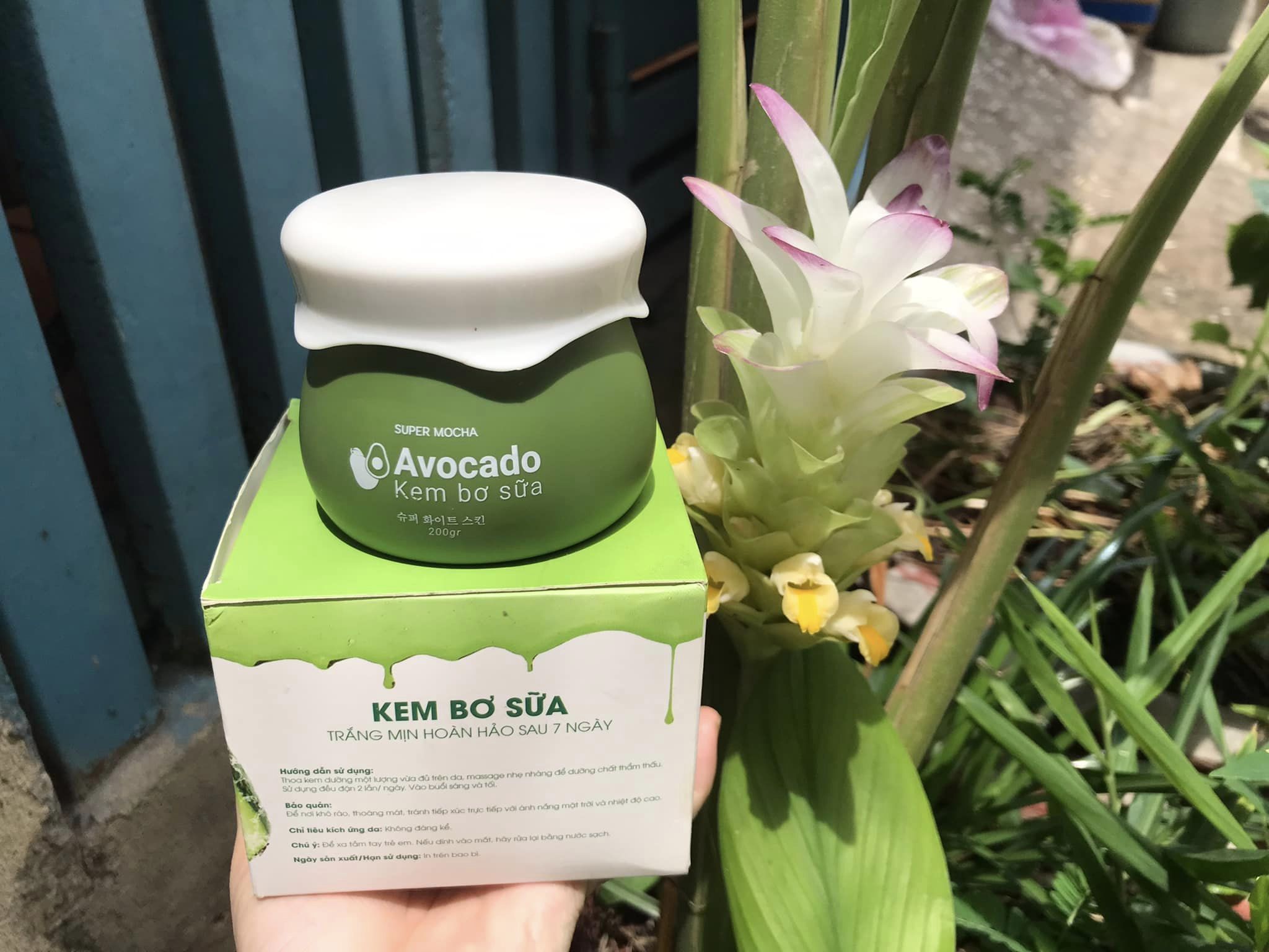 Kem body bơ sữa avocado super mocha trắng mịn như mơ 200 g