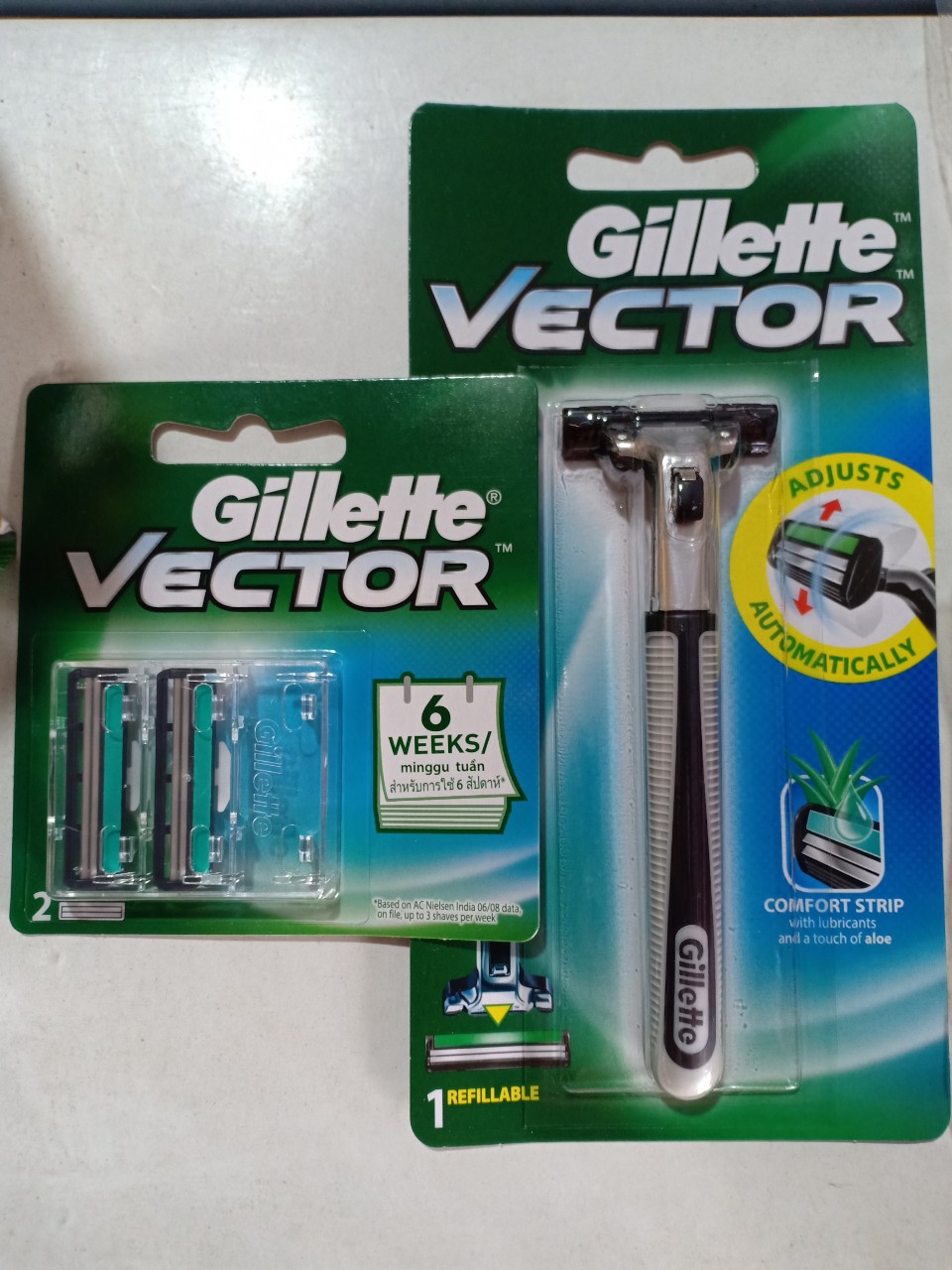Dao cạo râu 2 lưỡi Gillette Vector/ lưỡi dao vector chính hãng