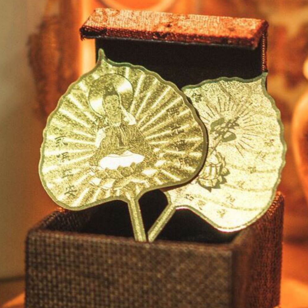 lá bồ đề mạ vàng thu hút tài lộc