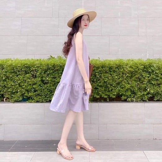 Đầm suông đuôi cá sát nách trẻ trung