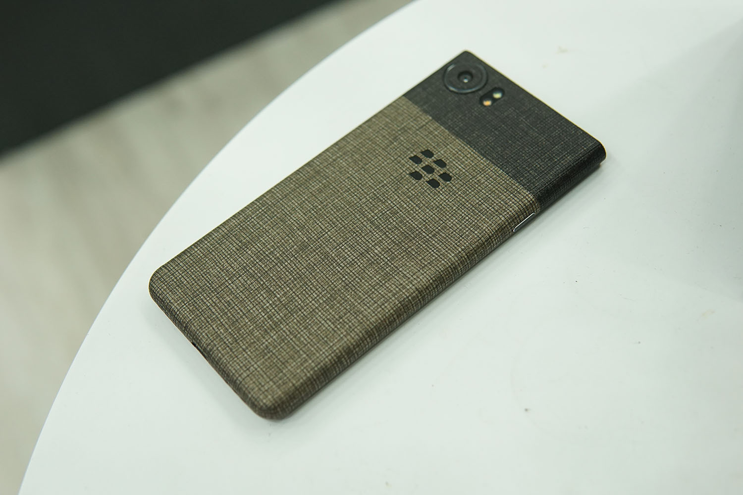 Dán skin film 3M dành cho điện thoại Black Berry Keyone – Skin Film 3M nhập khẩu USA - chính hãng Nét Đẹp Tinh Tế