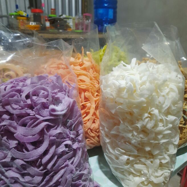 Chuyên bỏ sỉ mứt dừa bánh tẻ 1kg mix vị