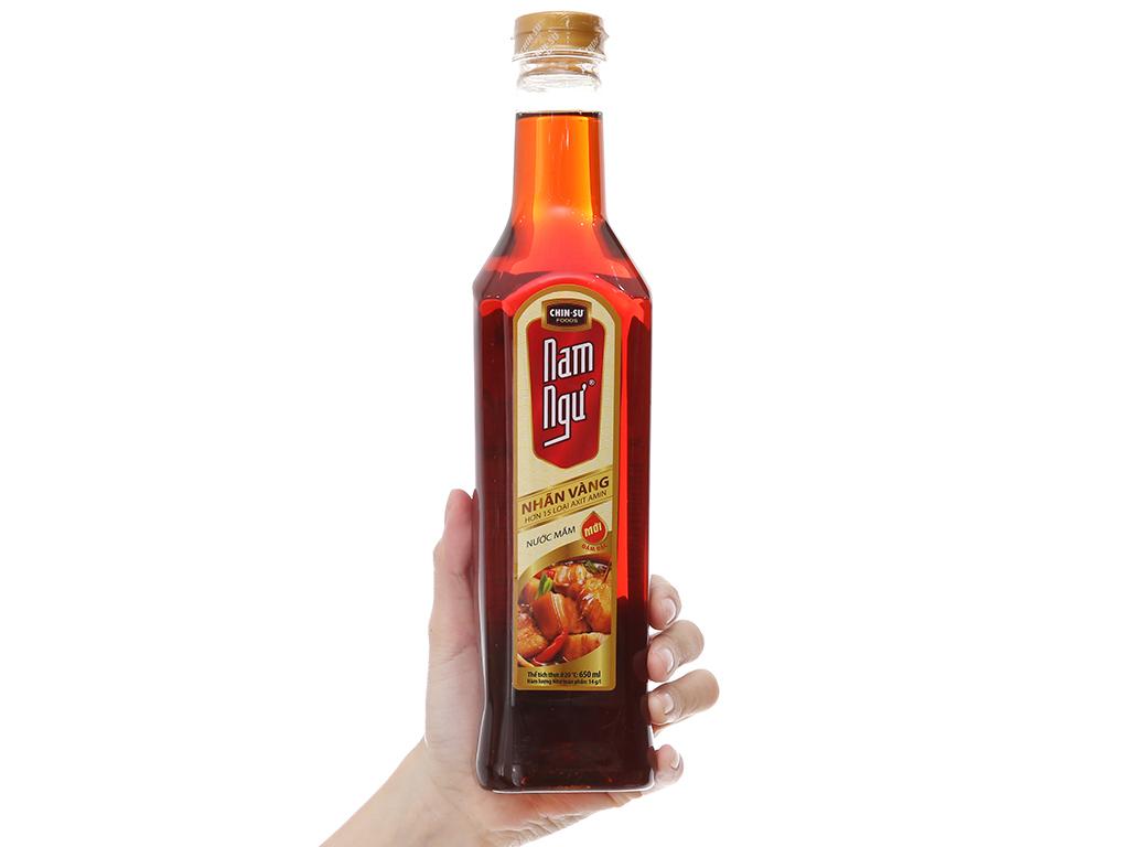 Nước mắm Nam Ngư nhãn vàng chai 650ml