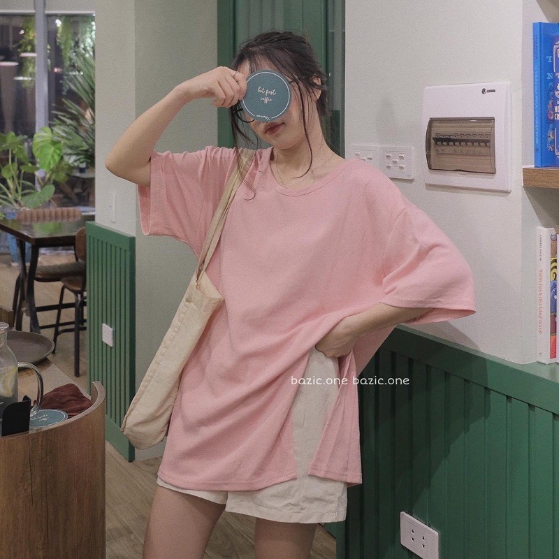 Áo phông xẻ tà