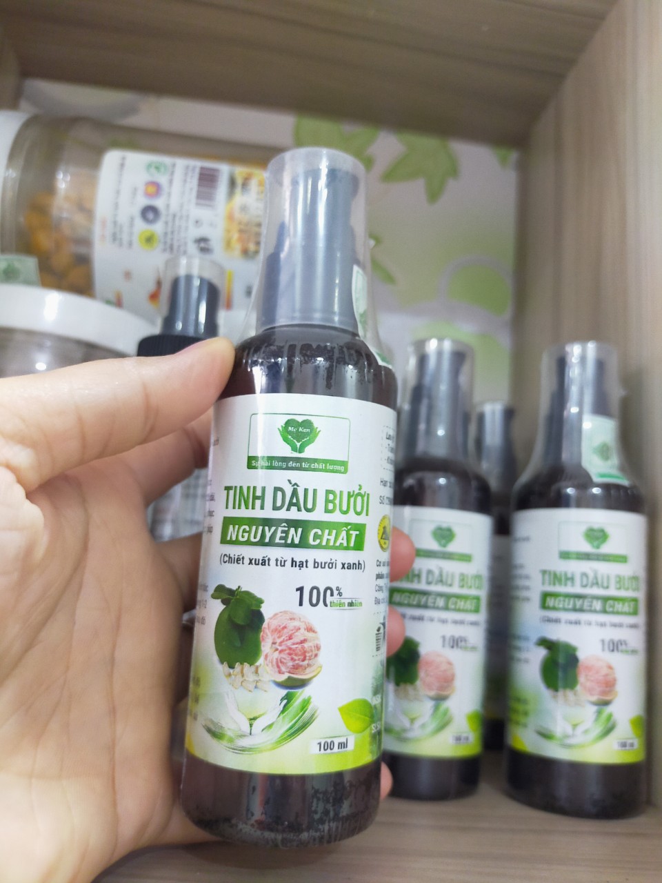 [HCM]TINH DẦU BƯỞI NGUYÊN CHẤT ĐẬM ĐẶC MẸ KEN-Chai 100ml