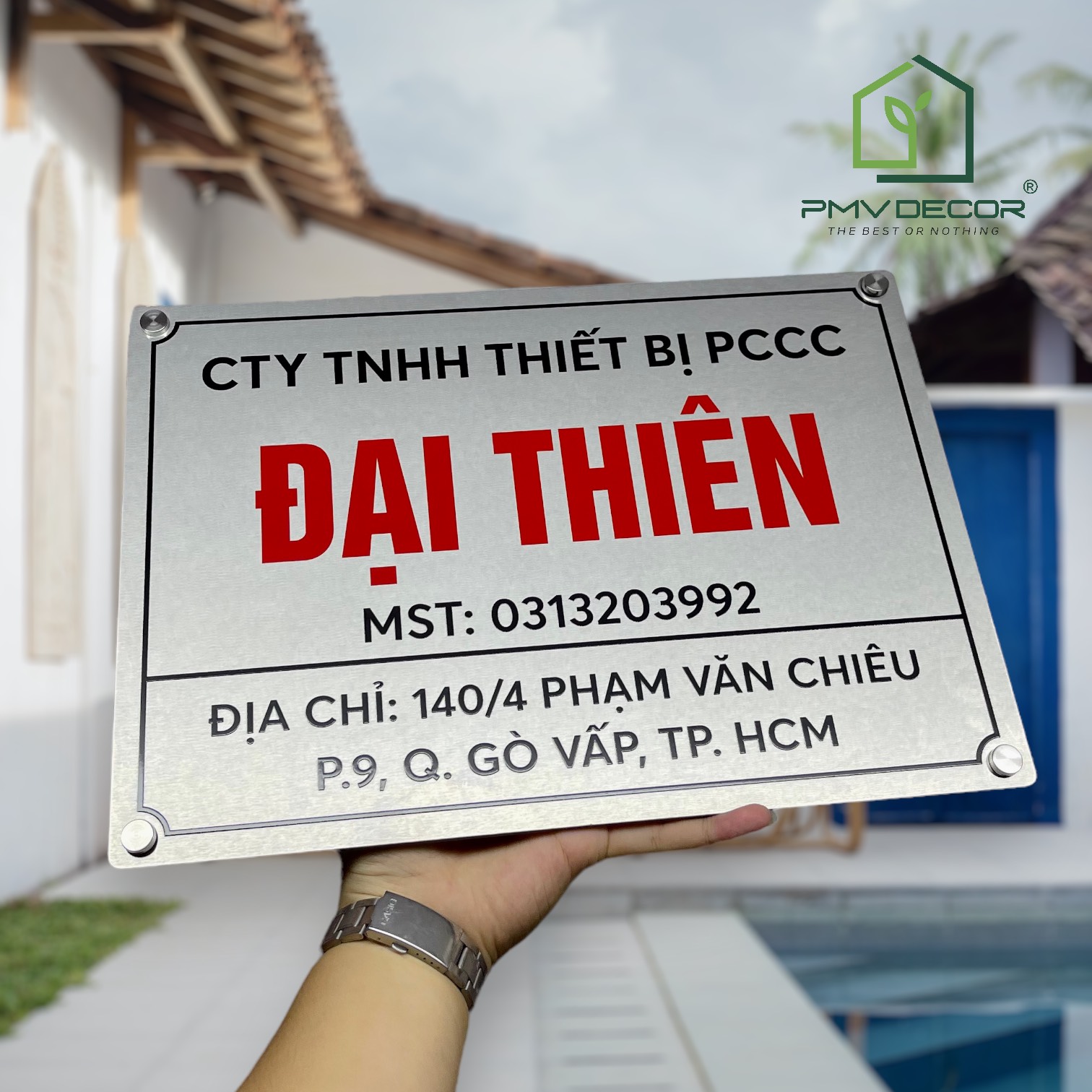 BẢNG, BIỂN TÊN CÔNG TY, Inox 304 Xước bạc in UV, Đế Mica đen 5mm. Ngoài trời. BCT-PMV173