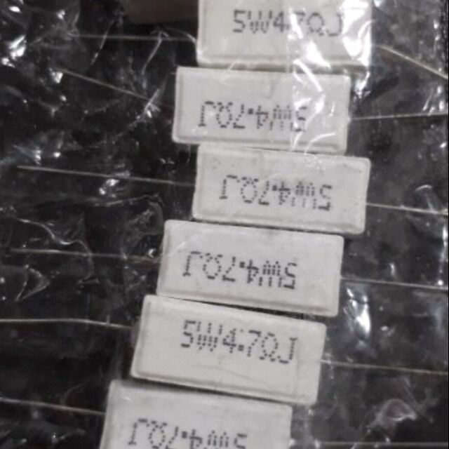 10c trở sứ 5w 4.7ohm