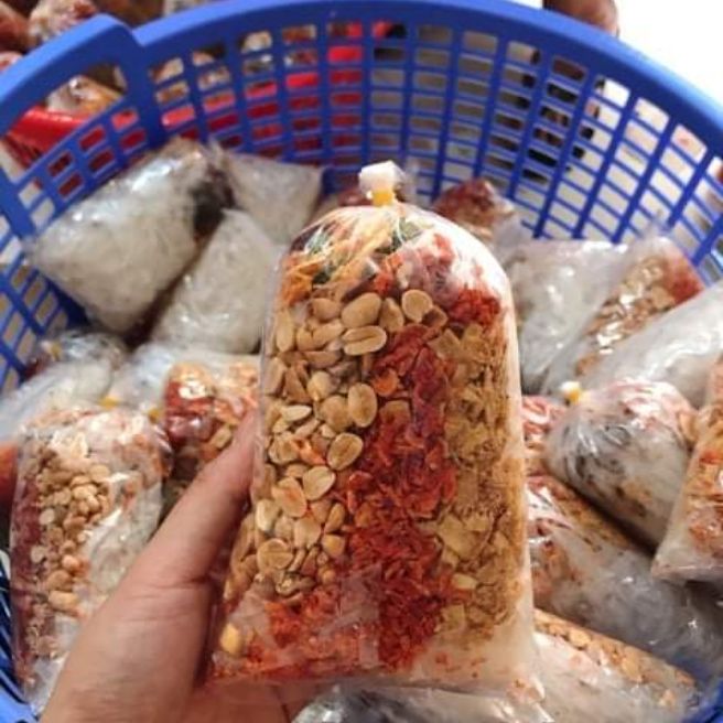 1 bịch bánh tráng trộn thập cẩm satế