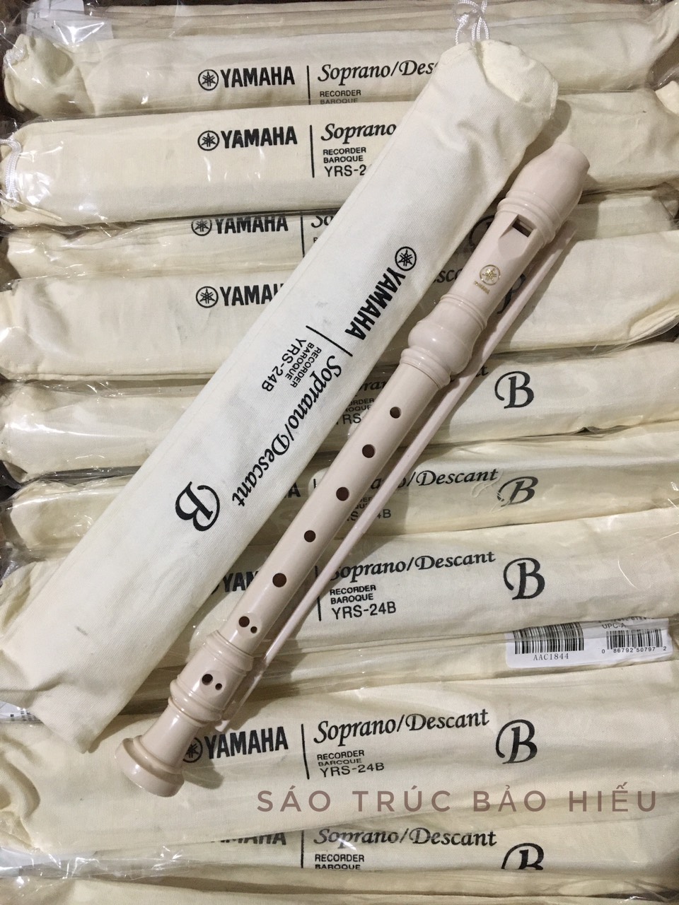 Sáo recorder soprano yamaha yrs- 24b 8 lỗ