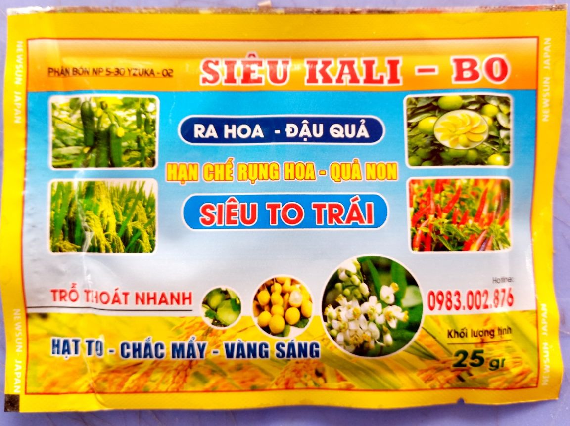 100 gói phân bón siêu kali bo kích thích ra hoa đồng loạt,tăng đậu quả, chống rụng trái 25gr
