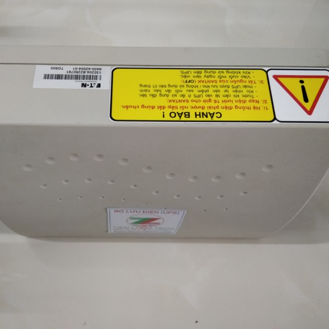 BỘ LƯU ĐIỆN (UPS) OFFLINE SANTAK TG500