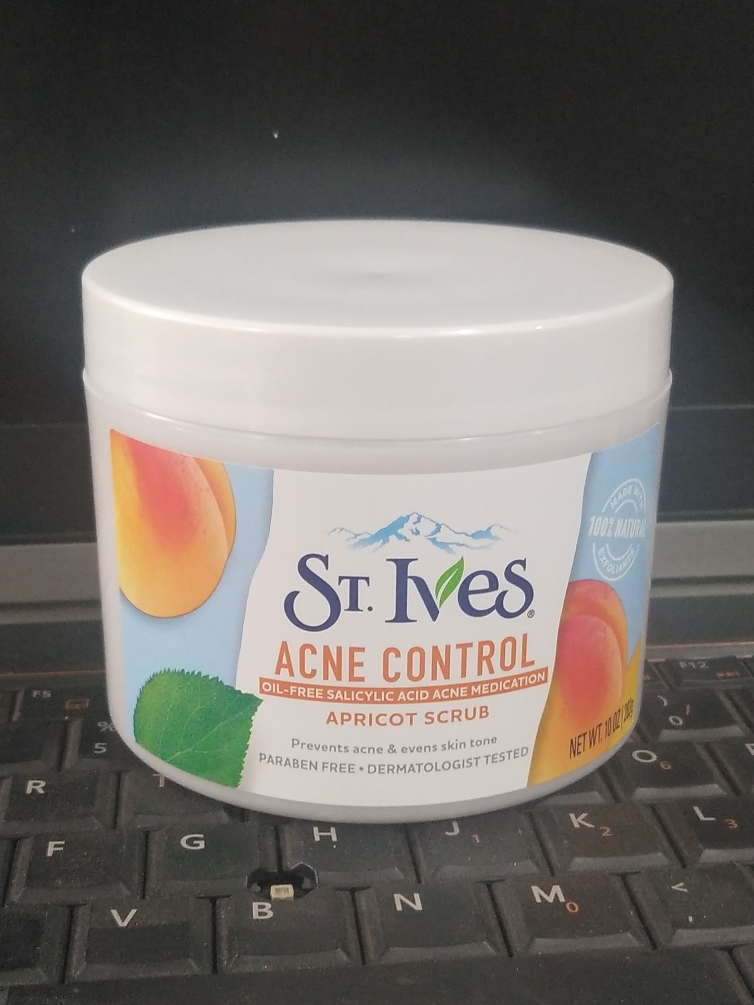 Tẩy da chết st.ives cho mặt và toàn thân hương mơ 283g