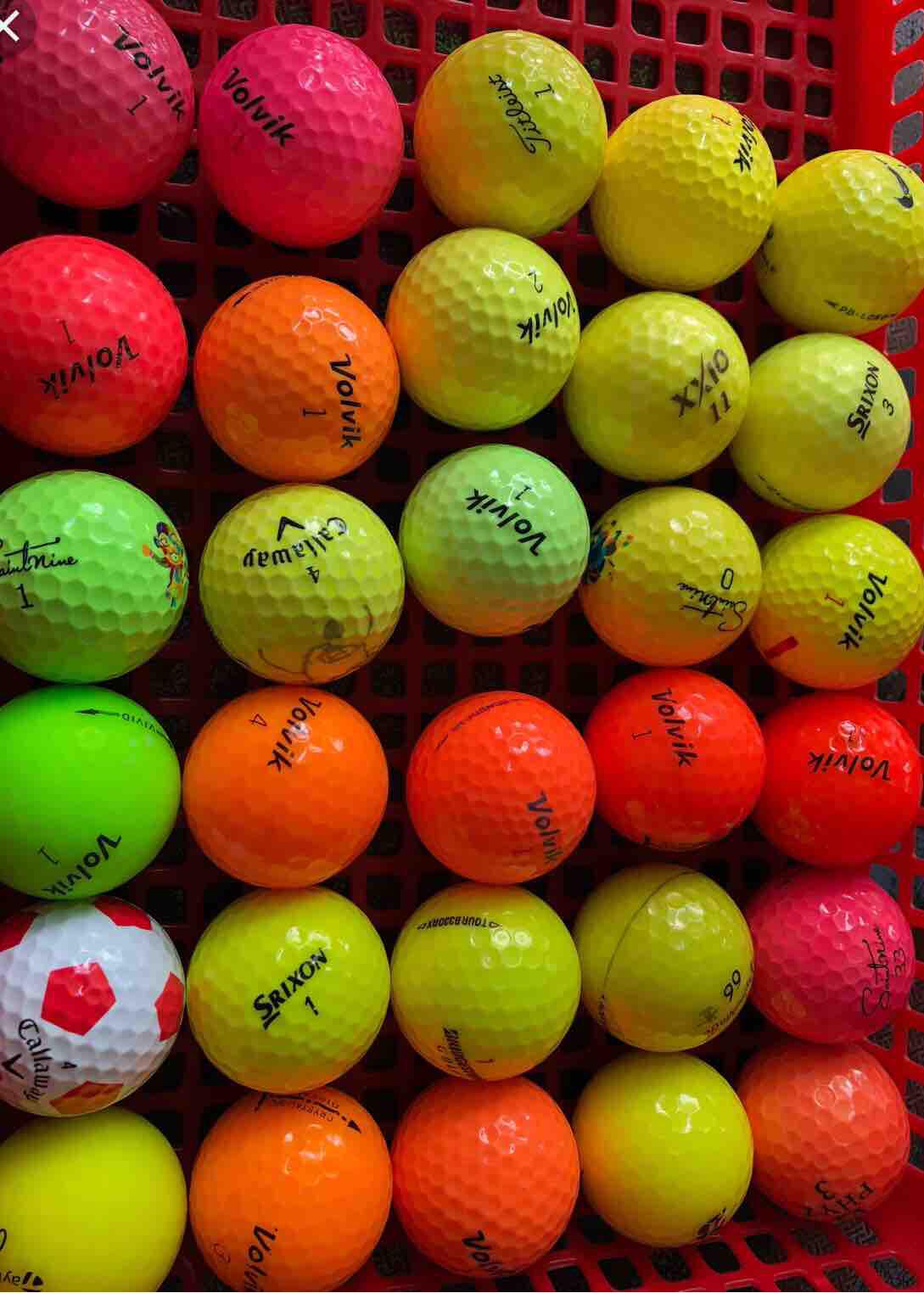 10 quả bóng golf màu mới trên 90 phần trăm