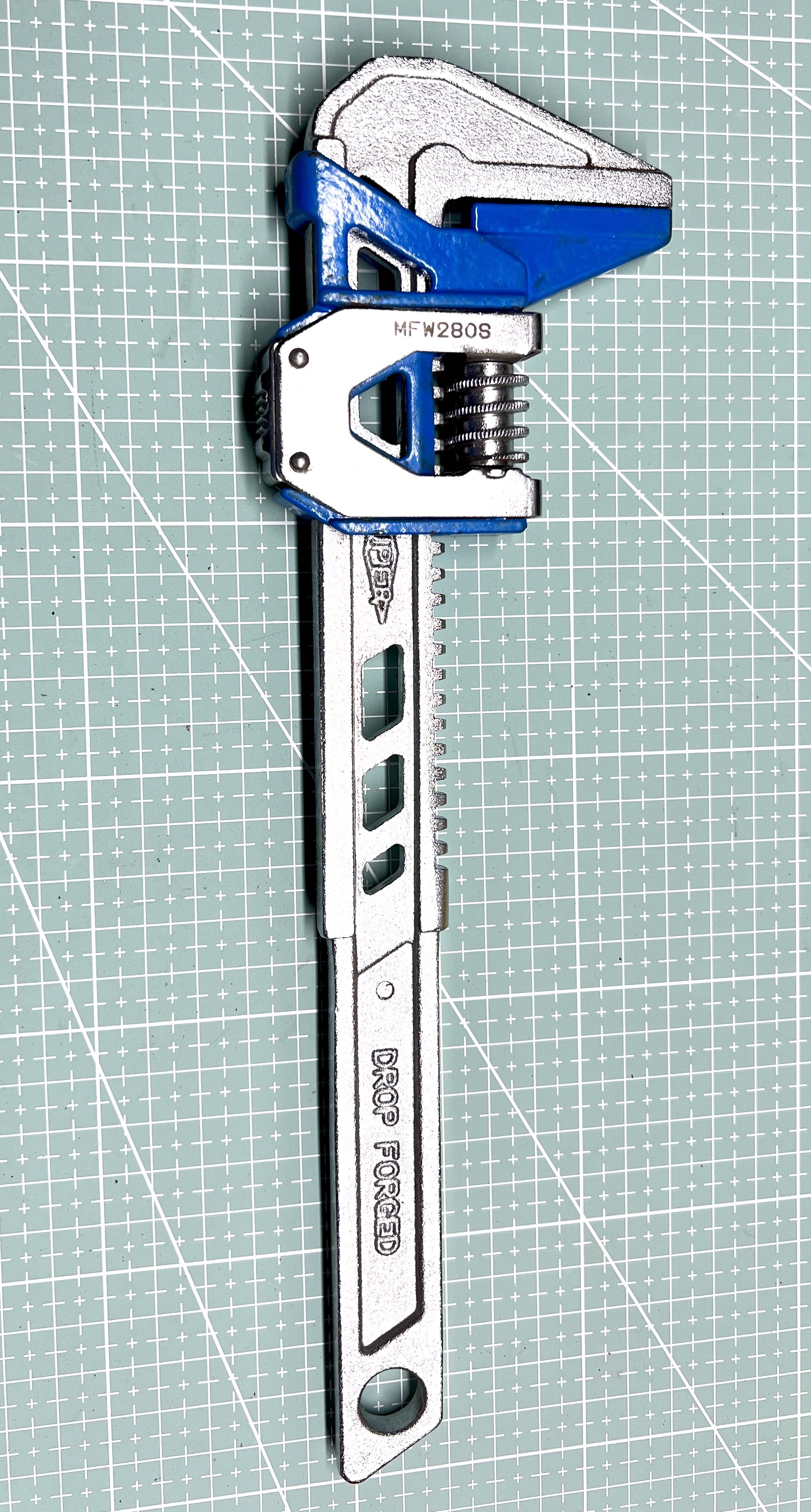 Mỏ lết supertool mfw280s 🇯🇵