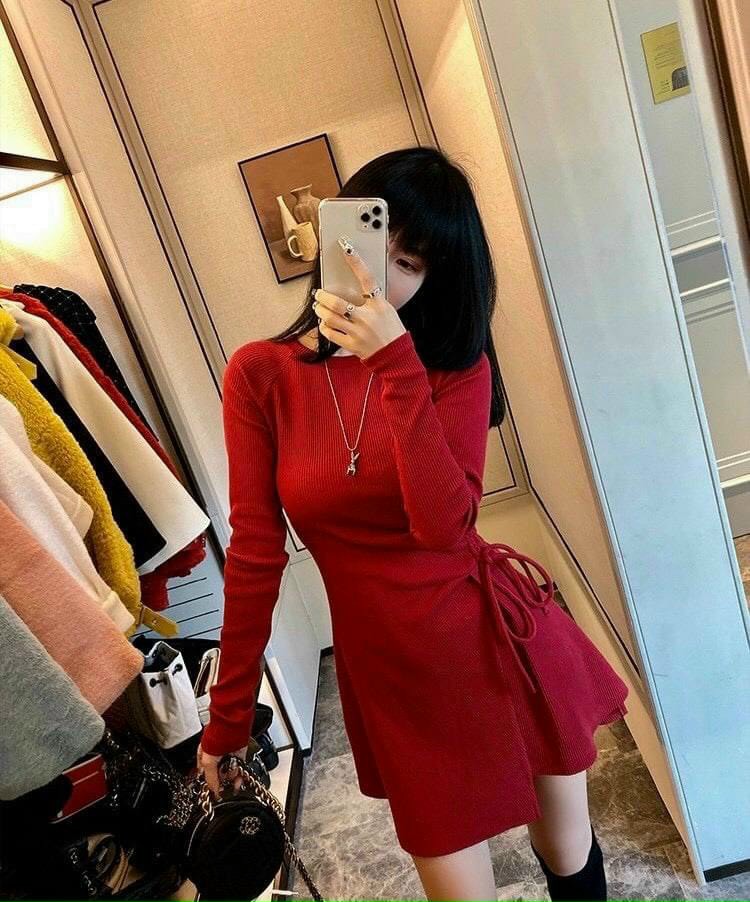 Đầm tay dai dây rut eo cưc chât