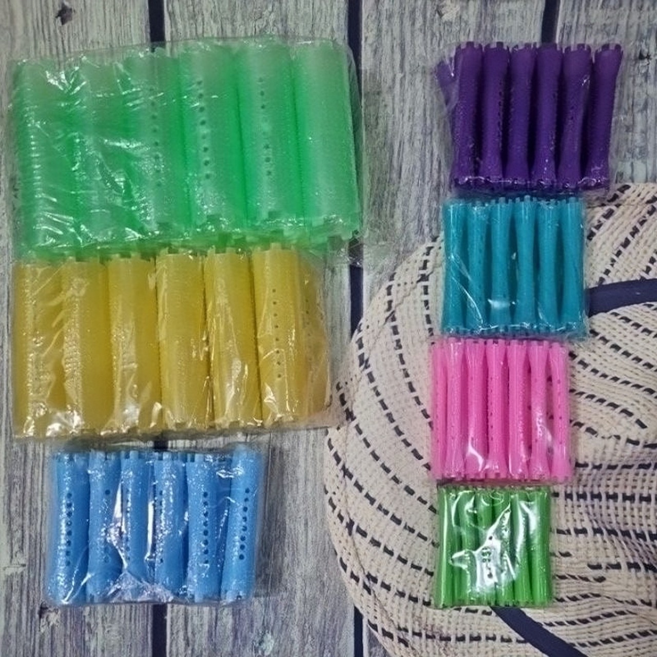 Xương trục uốn lạnh ống cuốn dập uốn tóc 1 bịch 12 cây - Ống lô có gai quấn tóc khi uốn lạnh giá rẻ nhựa dày tốt