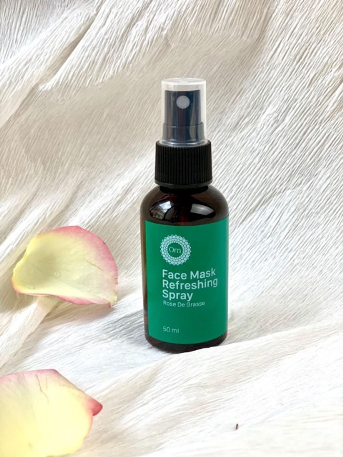 Xịt khử khuẩn khẩu trang- hương hoa hồng tươi mới- chai xịt 50ml