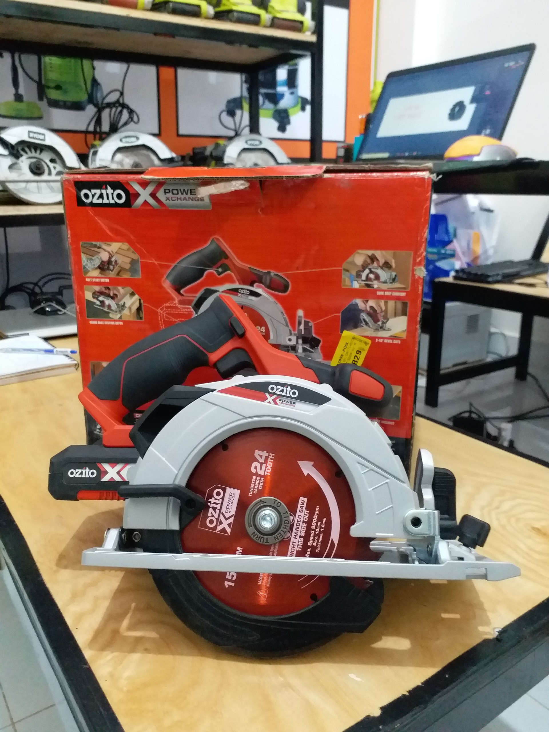 Thân máy cưa đĩa pin ozito pxcss-500
