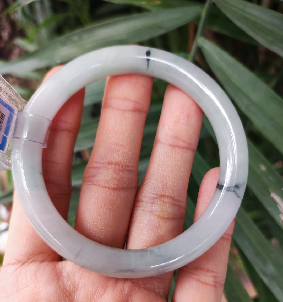 Vòng bạch ngọc thiên nhiên size 53mm chất ngọc già sáng bóng mịn màng ảnh thực tế đã kiểm định PNJ - xưởng buôn đá phong thủy Huỳnh Đào
