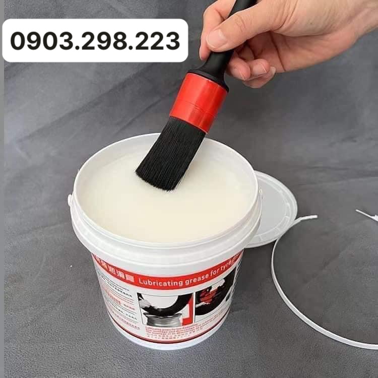 Sáp bôi trơn hỗ trợ ra vào lốp ô tô xe máy