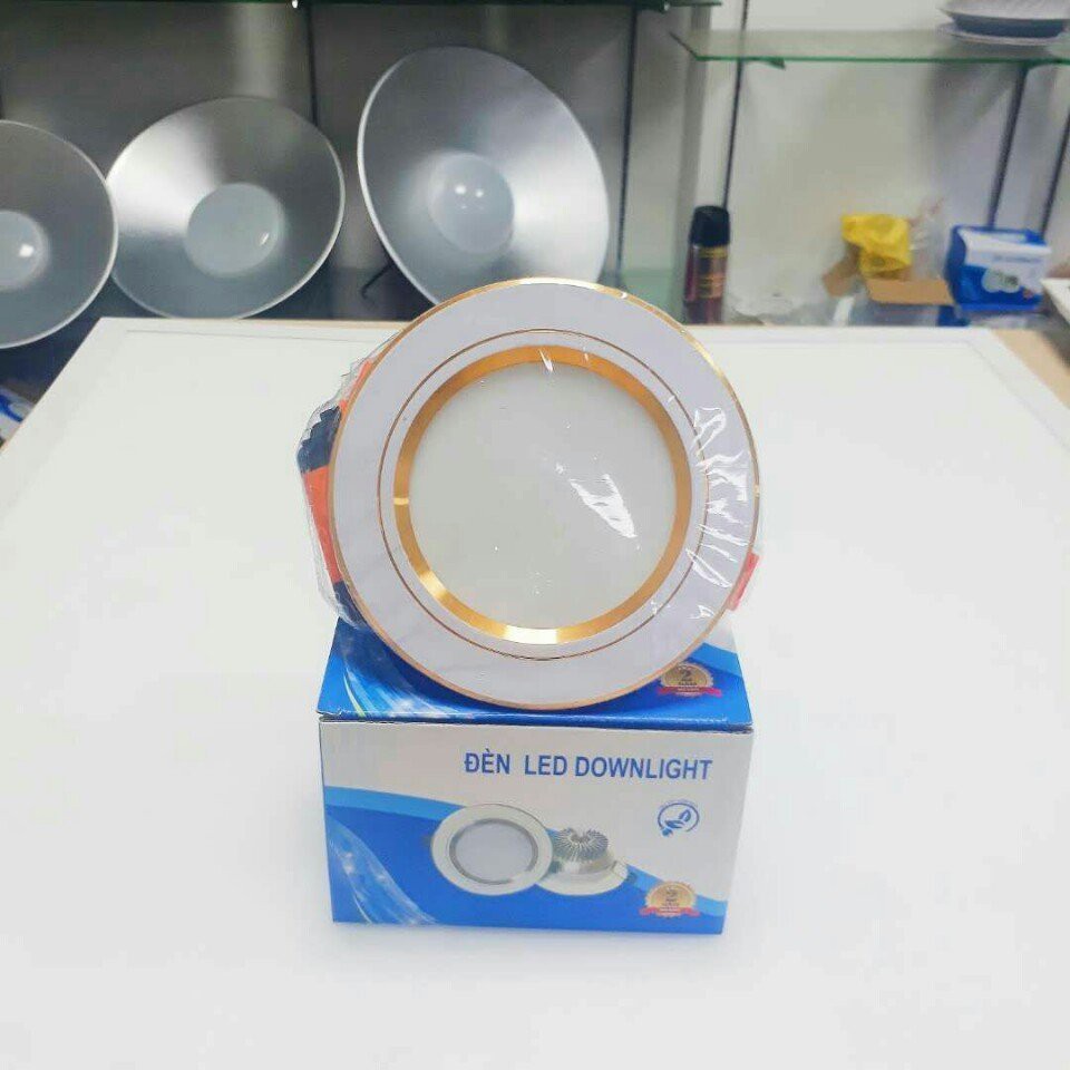Đèn âm trần 9w viền màu vàng- bạc 3 chế độ màu phi 110 giá tốt