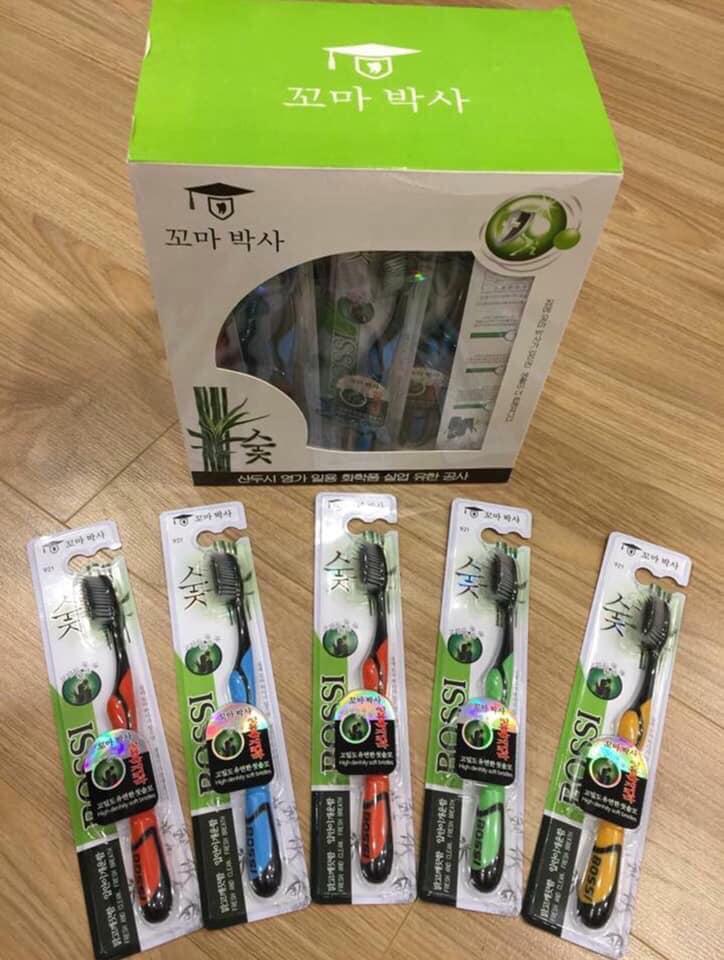 combo hộp 30 cái bàn chải đánh răng Hàn Quốc làm từ than hoạt tính Girl & Mom