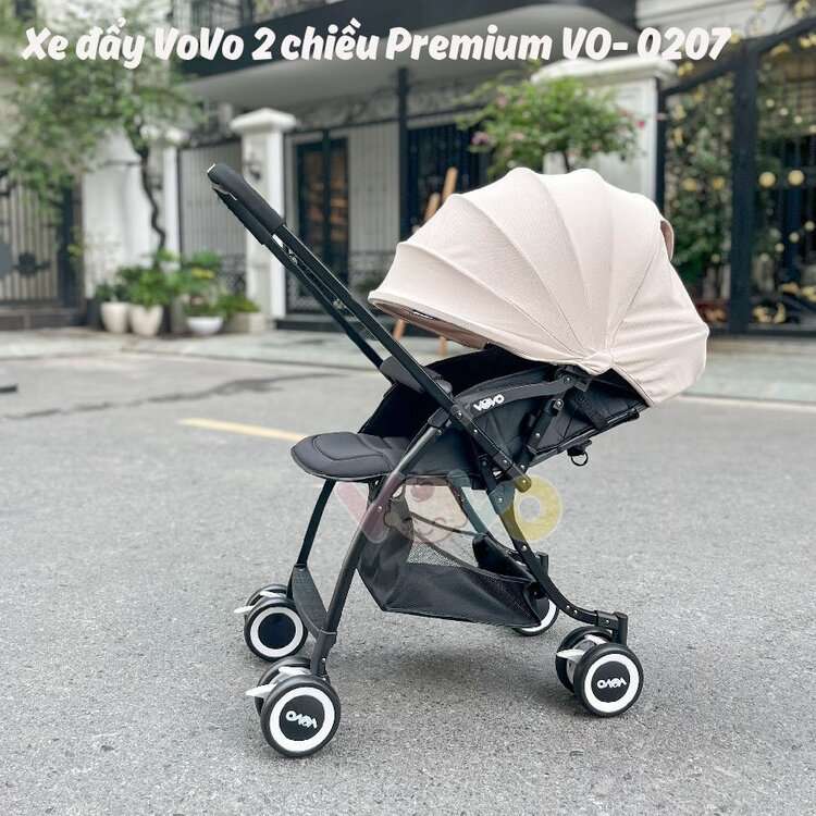 Xe đẩy Vovo Premium 0207 đẩy 2 chiều, dùng cho bé từ sơ sinh