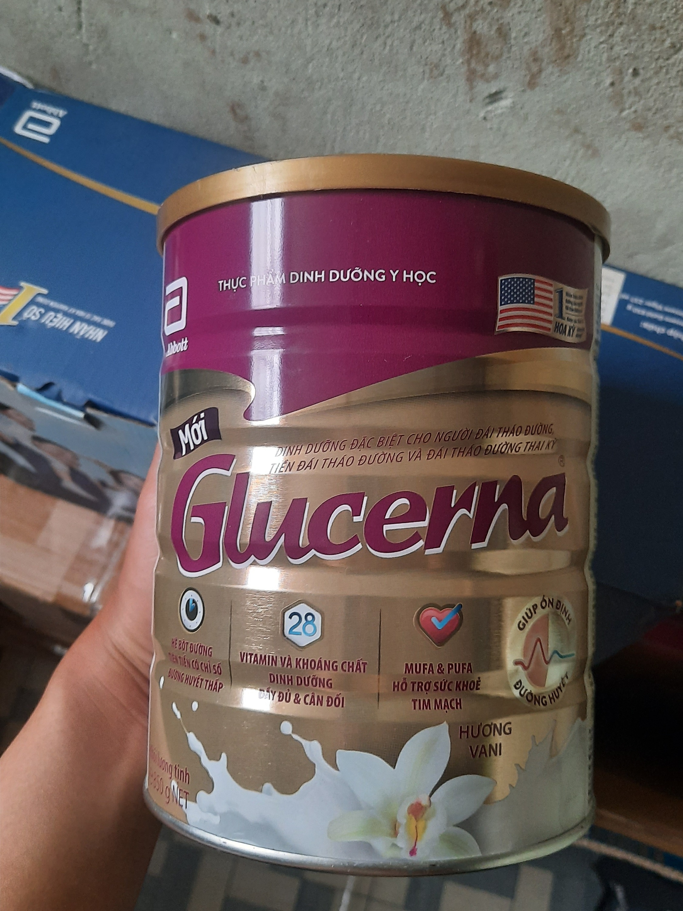 Lon sữa bột glucerna hương vani 850g