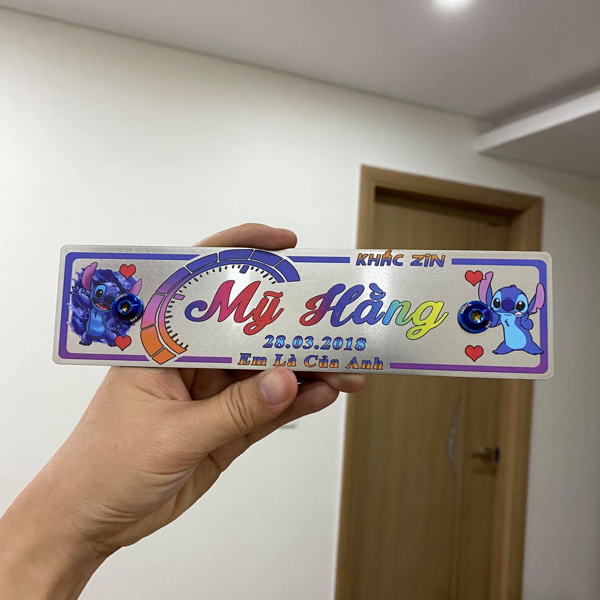Bảng tên cho dân độ xe - Thiết kế theo yêu cầu