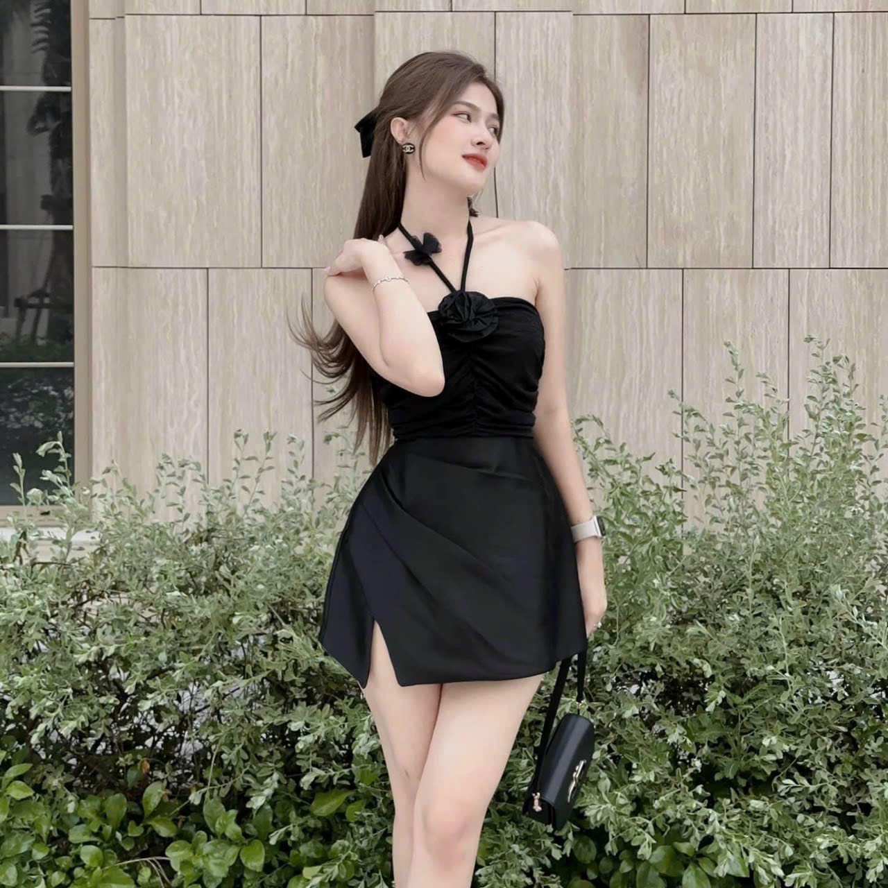 Jumpsuit nữ nhún ngực, dáng ngắn, cổ nơ siêu xinh thích hợp khi đi dự tệc