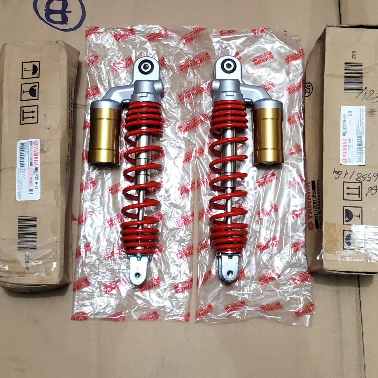 Cặp phuộc sau nvx bình dầu zin hãng yamaha - b63-f2210-21
