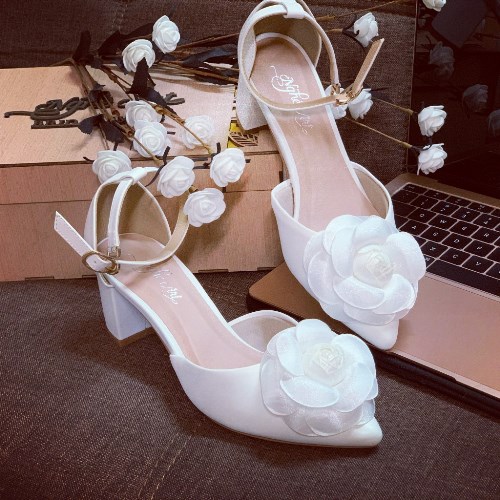 Giày cưới quai sandal gót vuông hoa hồng lụa pha voan 232