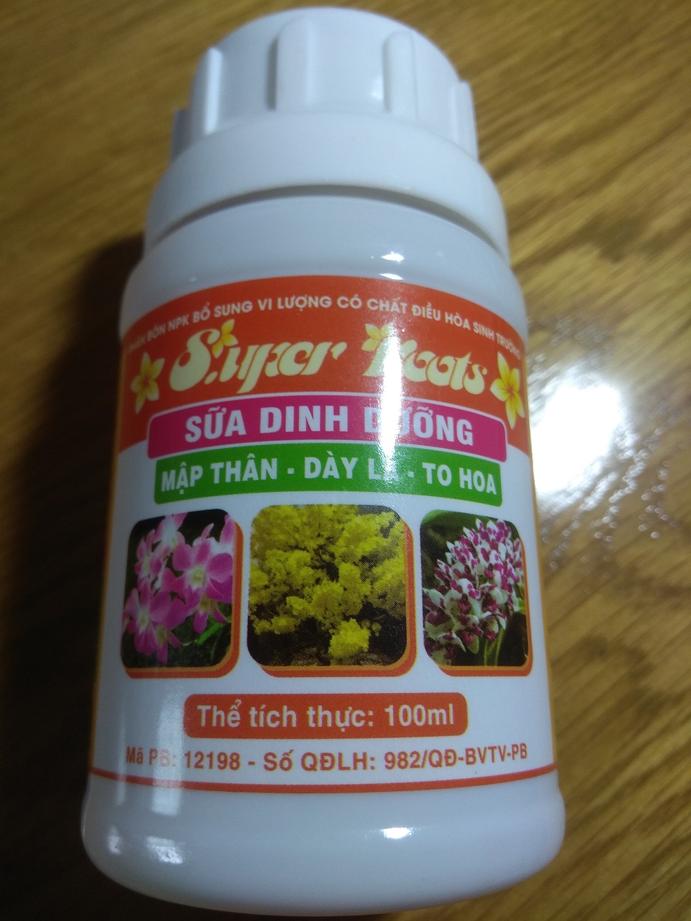 [HCM]Sữa dinh dưỡng cho hoa lan và cây cảnh - chai 100 ml