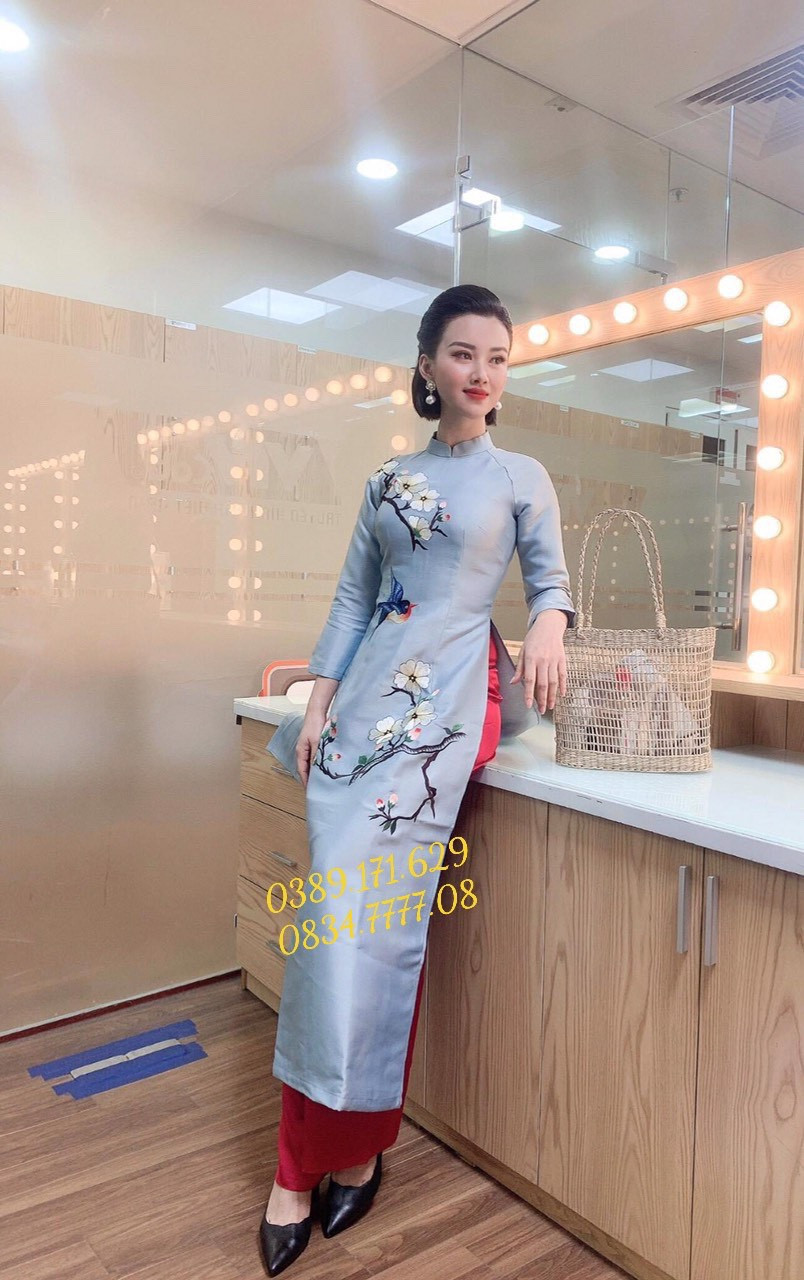 Áo Dài Thêu Tay Xanh Ngọc Hoa Đào - Áo Dài Truyền Thống Trang Nhã Diện Tết Cực Xinh