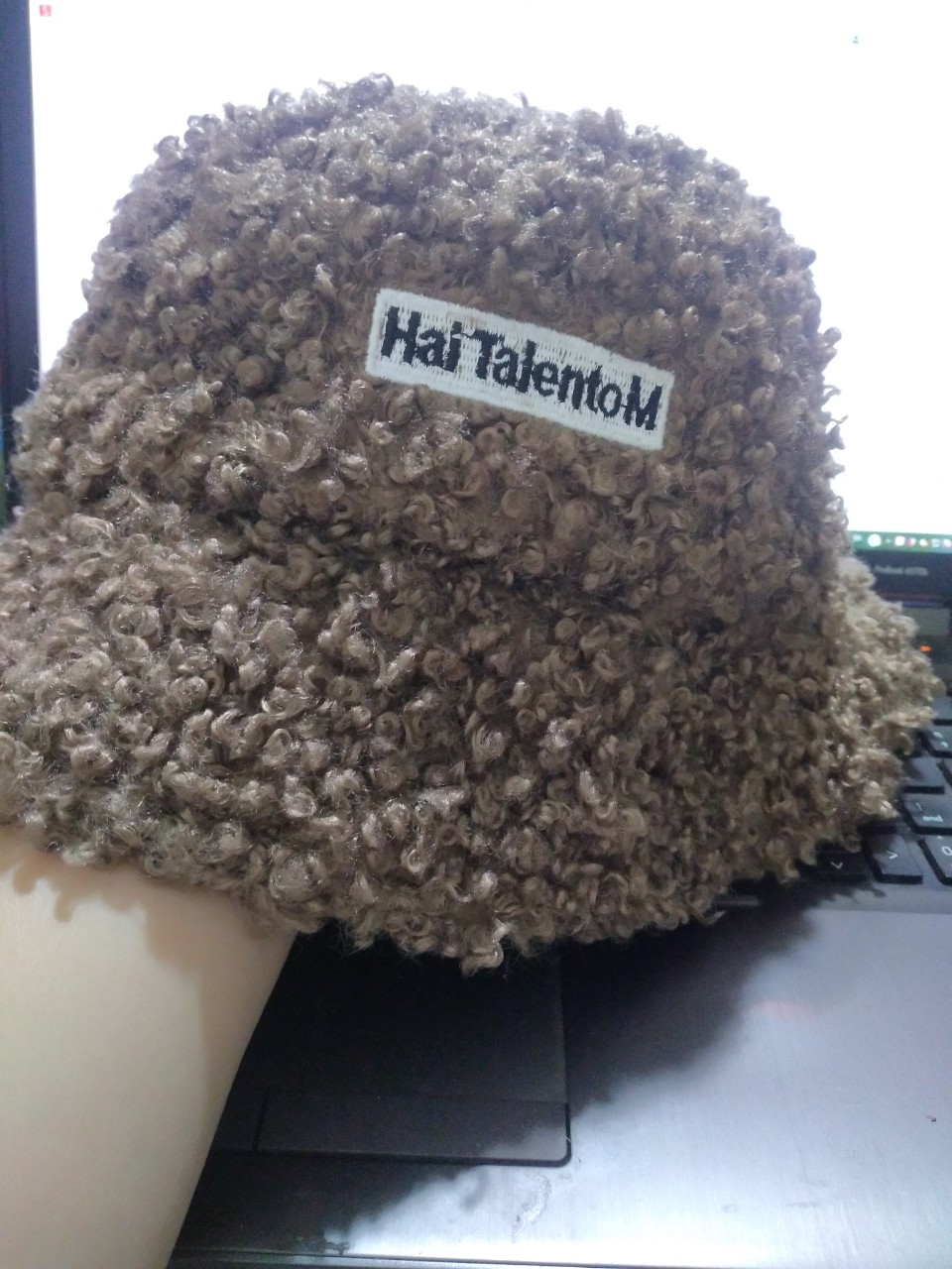 Mũ lông cừu Hot trend Hai Talento M phong cách cá tính dễ phối đồ