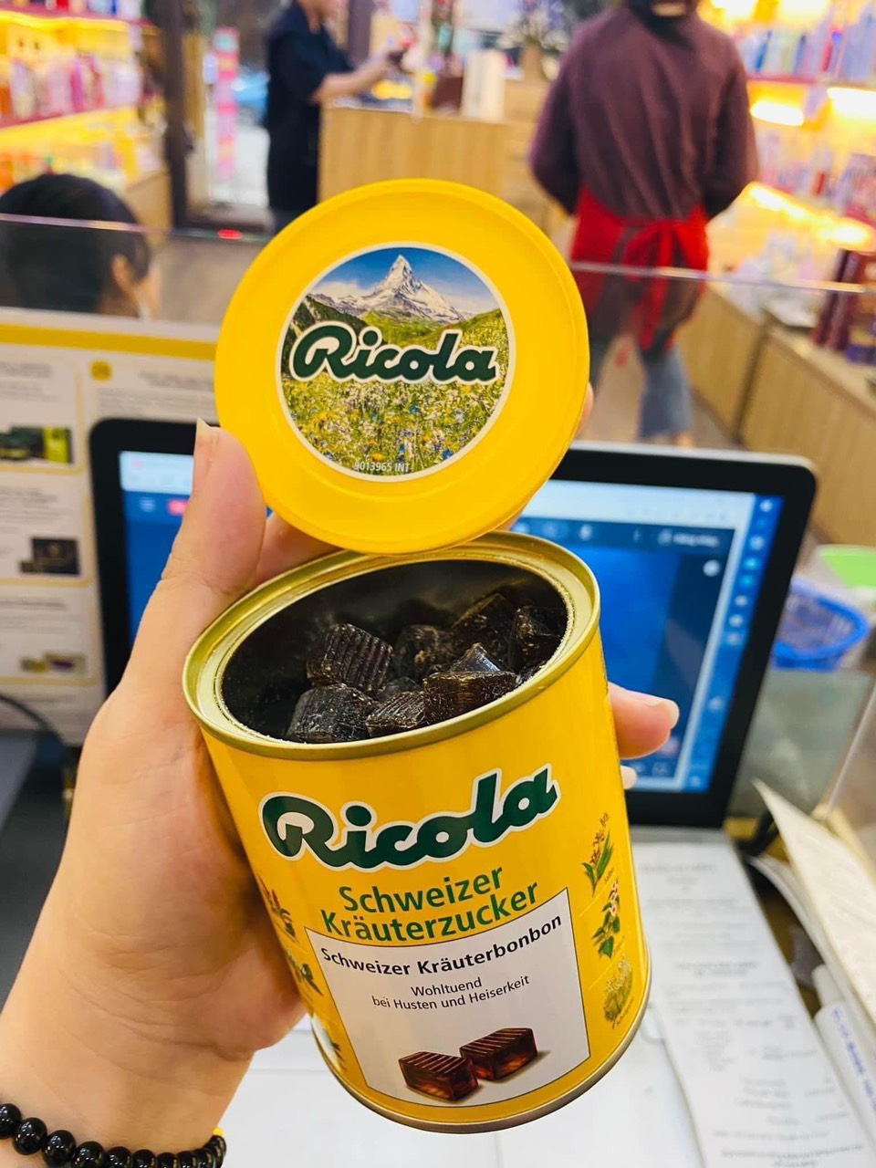 [Date 2025] Kẹo ngậm ho thảo mộc Ricola Original Herb 250gr Đức