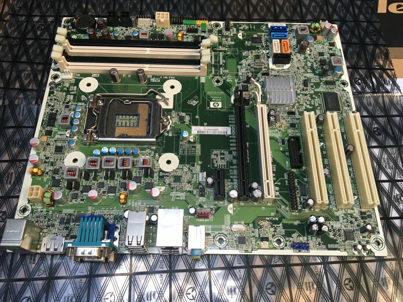 Mainboard HP COMPAQ 8100 8180 Q57 531.990-001 505.799-001 505799-001