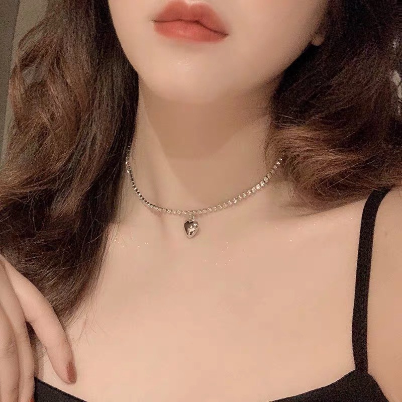 Dây chuyền chocker mẫu 2021 cam kết hàng đúng mô tả chất lượng đảm bảo an toàn đến sức khỏe người sử dụng
