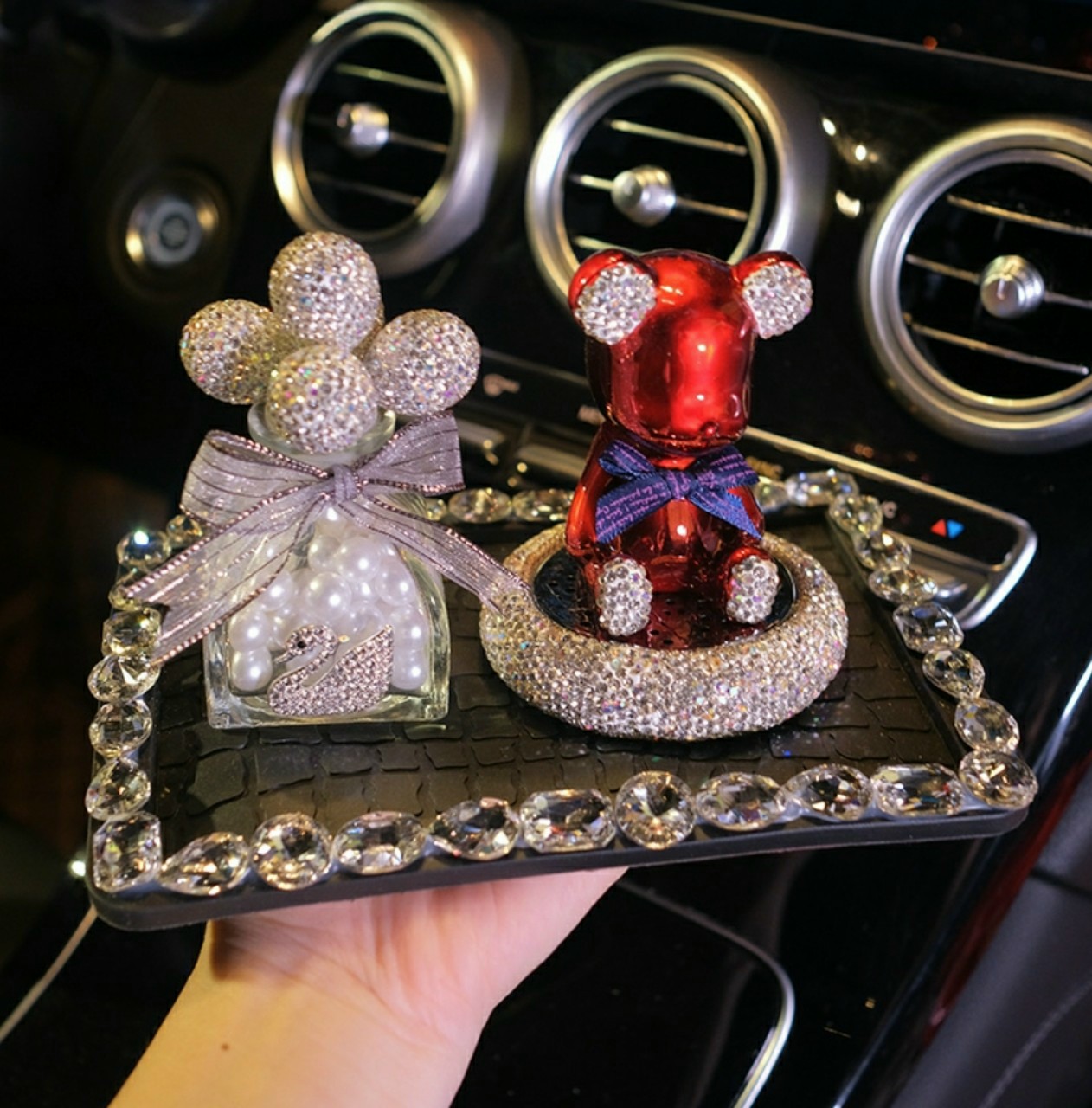 Derco Kiêm sáp Thơm Trang Trí Ô Tô,Gấu Ngồi Trang Trí Taplo