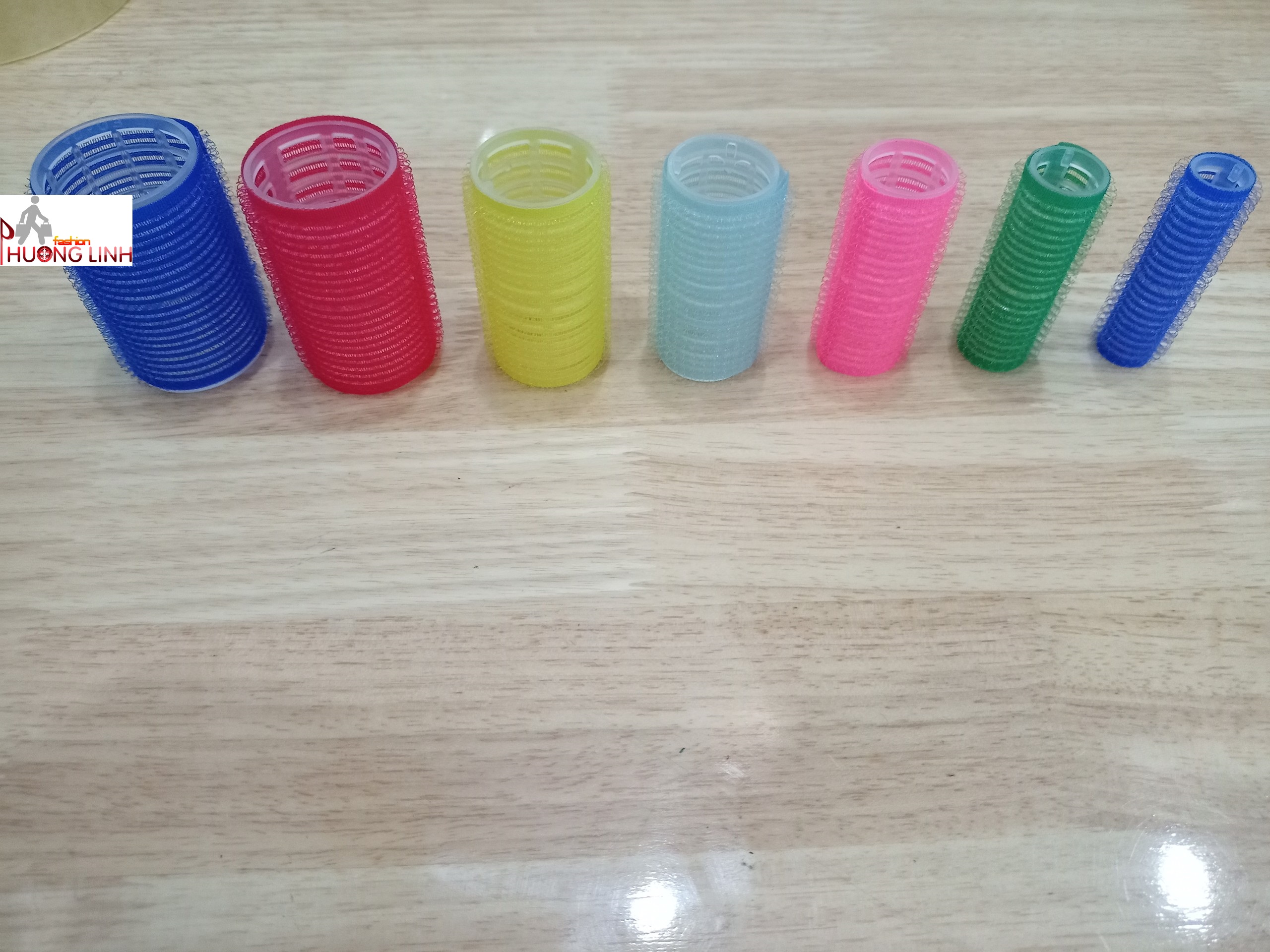 1 lô dính uốn tóc tại nhà