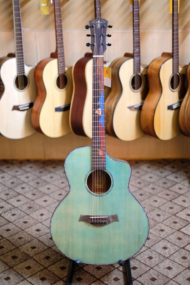Đàn guitar takla m580 màu xanh rêu