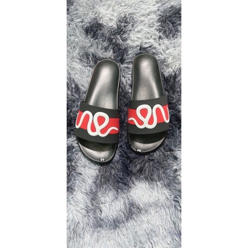 Dép nam quai ngang hình rắn Đỏ - Đen đế cao 3cm hot 2023